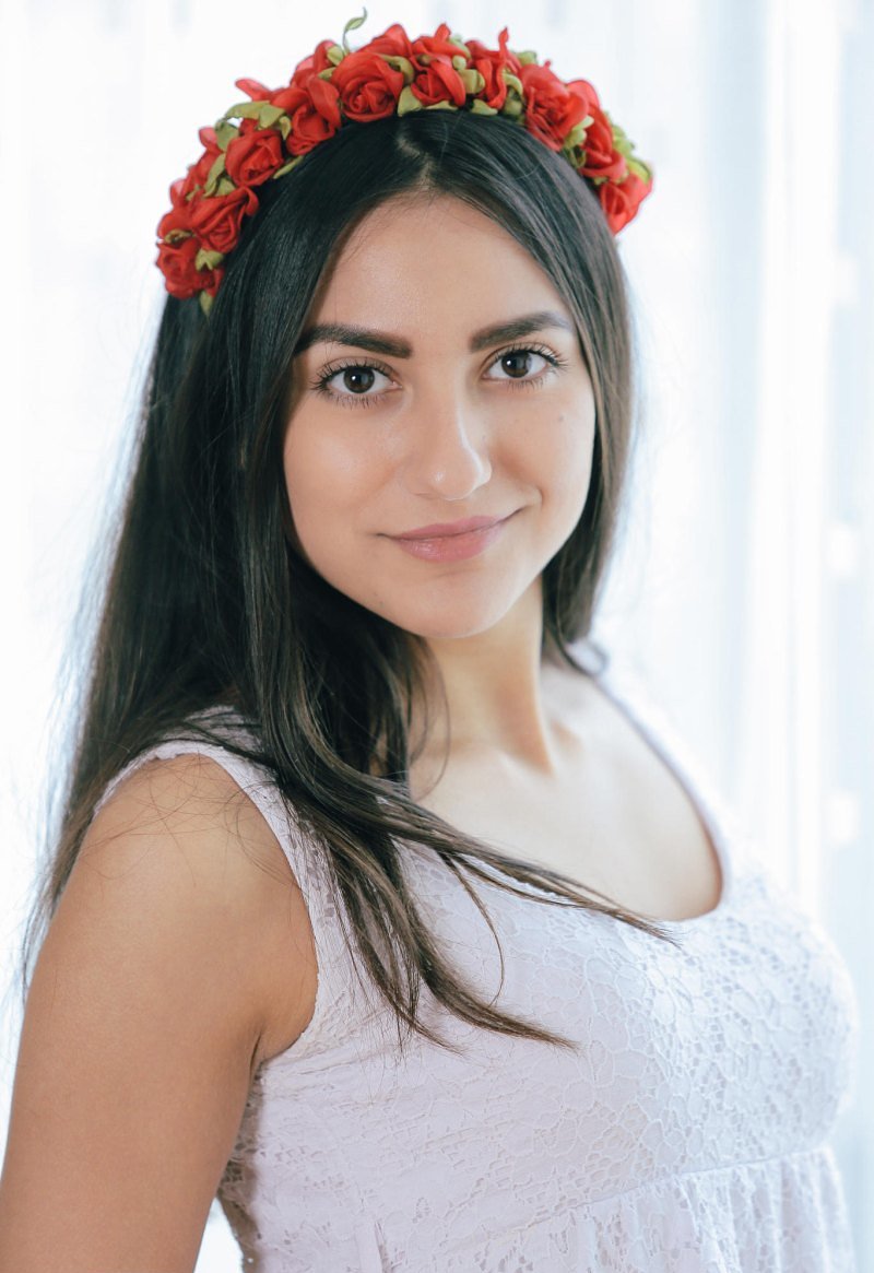 Нина, 34